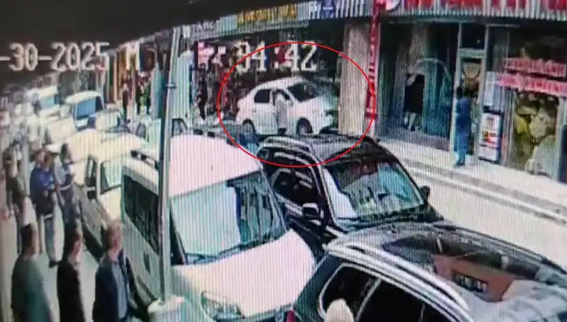 Alkollü Sürücünün Mağaza Faciasında İki Çocuk Hayatını Kurtardı!