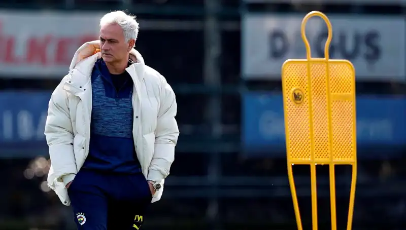 Mourinho'nun Gizli Stratejisi: Takımını Zafere Taşıyan Bir Numara