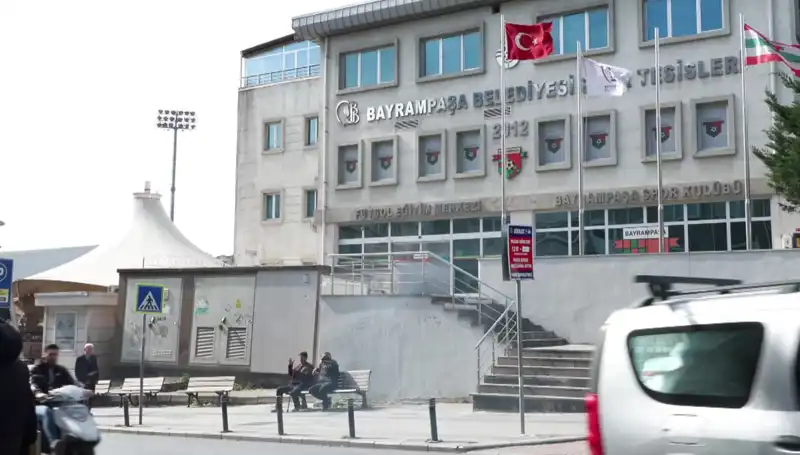 Arda Turan Spor Kompleksi'ndeki Otoparkta Su Baskını: Üzücü Gelişmeler!