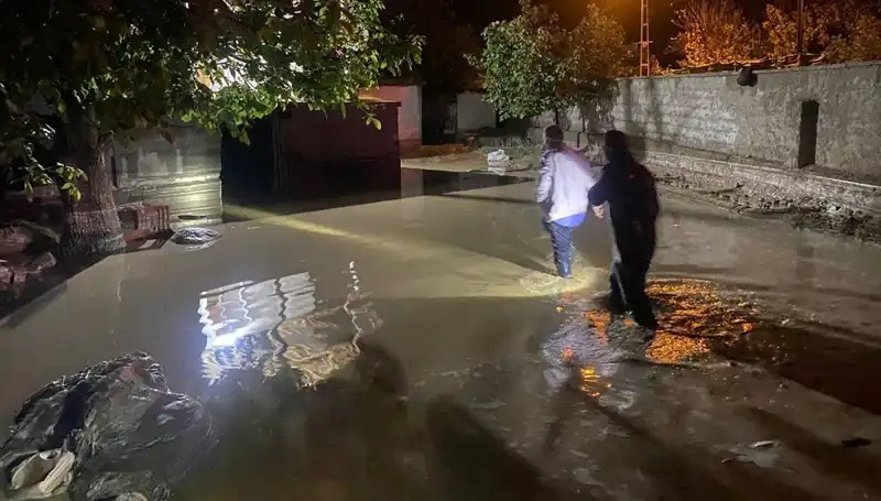 20 Dakikalık Yağmur, Sel Felaketi ve Evsiz Kalan Aileler