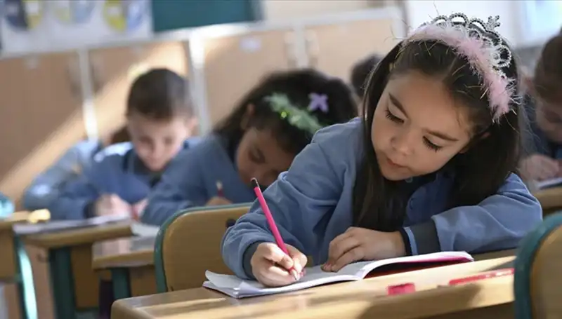 Okullarda İkinci Ara Tatil Sonrası Dönüş Tarihi Belli Oldu!
