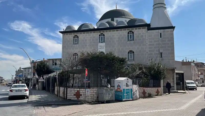 Cami Tuvaletinde Gizemli Cinayet: Olayın Perde Arkası Neler?