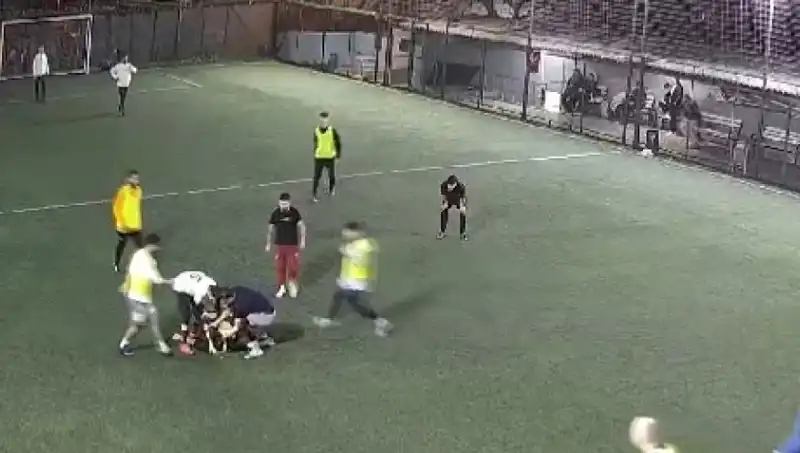 İki Halı Sahada İki Farklı Ölüm: Futbolun Karanlık Yüzü