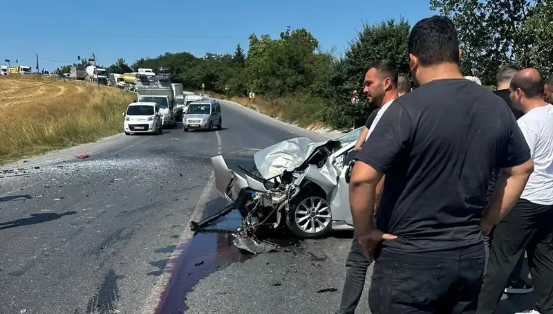 İstanbul'da Şok Eden Kaza: Kalp Krizi Geçiren Şoför Otobüse Çarptı