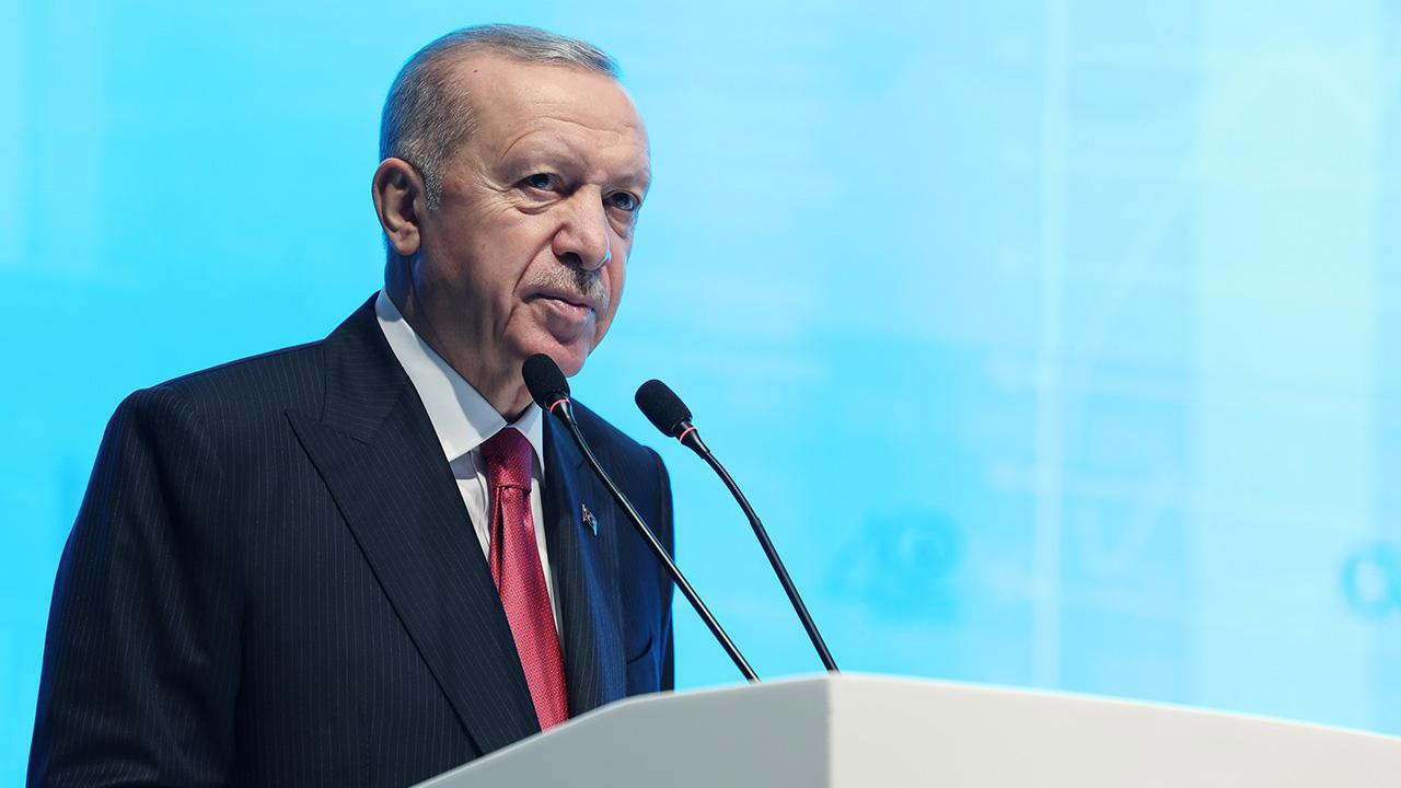 Cumhurbaşkanı Erdoğan: Terör örgütüne ağır bedeller ödetmeye devam ediyoruz