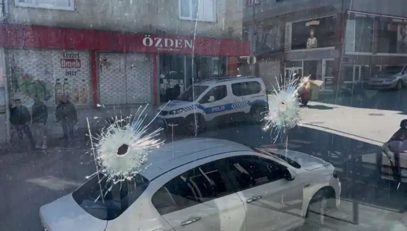 Bursa'da Kıraathane Kurşunlama Olayı: Olayın Ardındaki Gizemli Detaylar