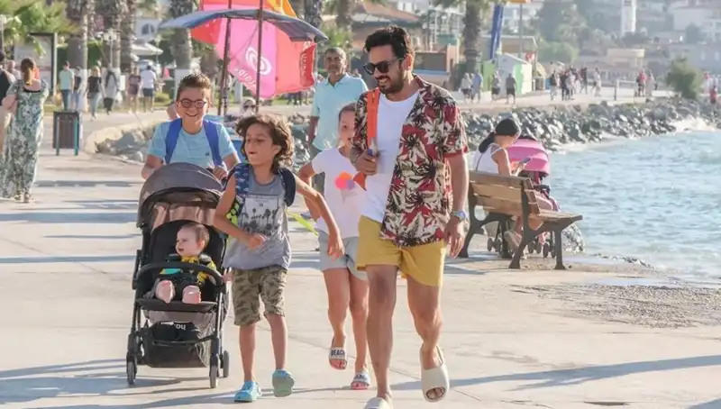 Ne Olacak Halim Filmi: Oyuncuları ve Hikayesiyle Dikkat Çekiyor