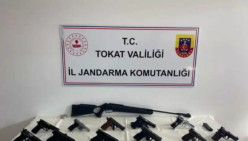 Tokat’ta Gerçekleşen Kaçak Silah Operasyonu: İki Şahıs Gözaltına Alındı