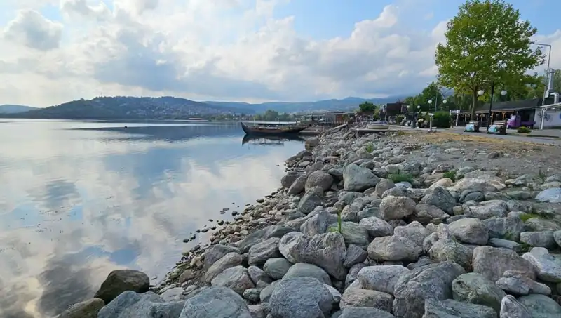Sapanca Gölü'ndeki Korkutucu Su Seviyesi Düşüşü Nedenleri ve Sonuçları