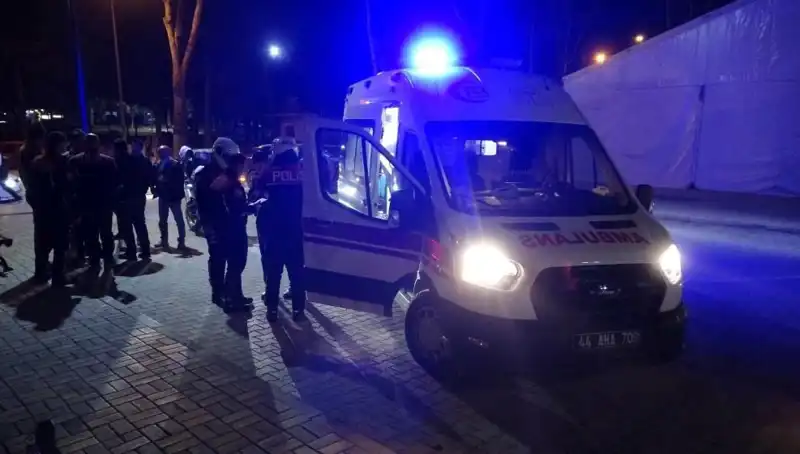 Parkta Silahlı Kavga: İki Gruplar Arasında Gergin Anlar