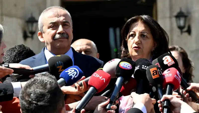 Sırrı Süreyya Önder: Hastalığı ve Hayatıyla Dikkat Çeken İsim