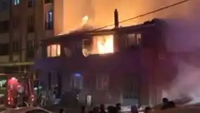 Gaziosmanpaşa'da Dehşet Anları: İki Bina Alev Alev Yandı