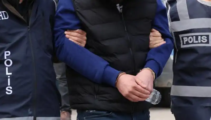 DAEŞ’e Yönelik Dev Operasyon: 4 Farklı İl'de 4 Gözaltı