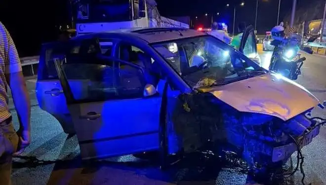 Otomobil Bariyere Çarptı: Trajik Kaza Sonrası Bir Ölü, Üç Yaralı