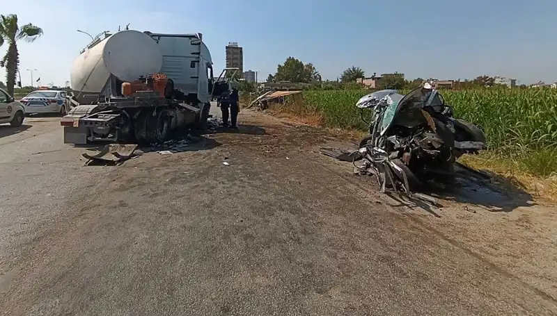 Adana'da Tanker ile Araç Çarpıştı: Feci Kazanın Detayları
