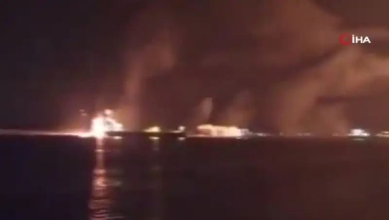 Yemen'deki Yakıt Limanı Açısından ABD'nin Son Bombardımanı ve Etkileri