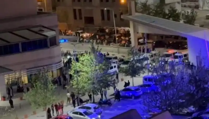 Halay Başı Savaşında Kan Aktı: Bir Bıçaklama, Dört Yaralı