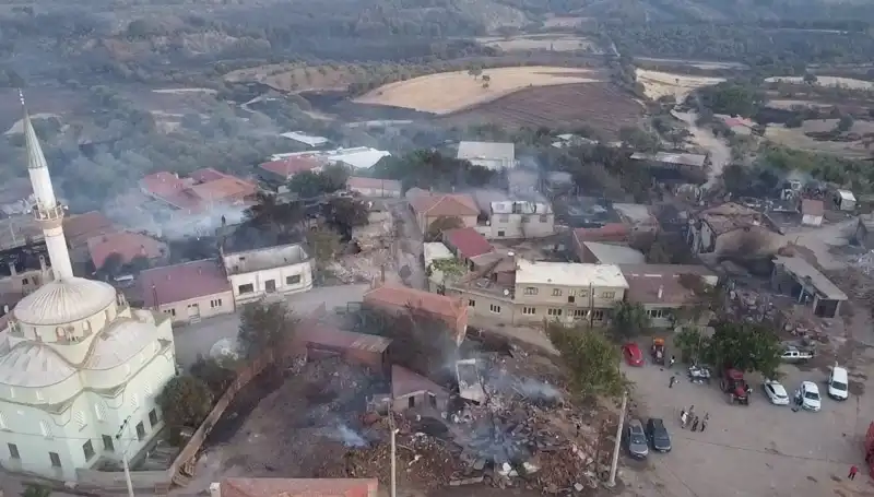 Çanakkale'de Orman Yangını: Havadan Görüntülerle Korkunç Manzara
