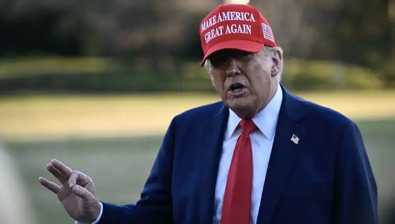 Trump’tan Kendisi İçin Övgü Dolu Paylaşım: Ukrayna Krizi ve Savaş Riskleri
