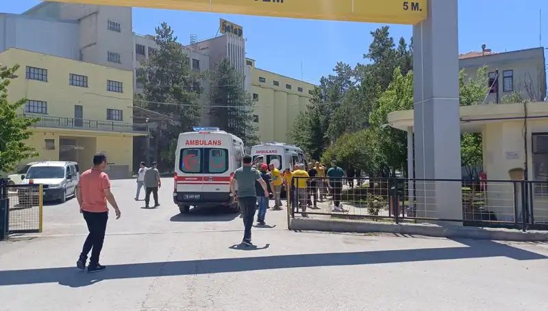 Çorum'da Un Fabrikasında Patlama: Bir Ağır, 9 Yaralı