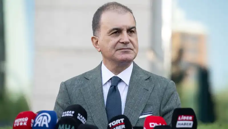 Ömer Çelik'ten Sert Tepki: Meşru Demokratik Alanı Tehdit Eden Açıklamalar Yok Hükmündedir