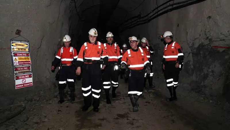 : Bakan Işıkhan, Altın Madeninde Önemli Açıklamalarda Bulundu
