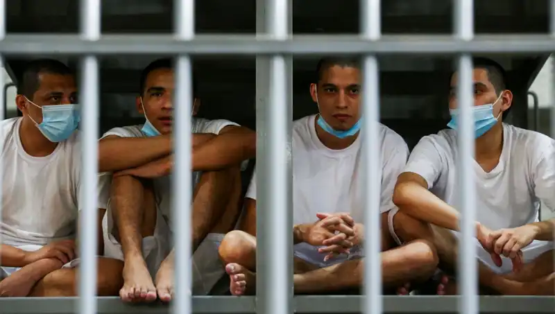 El Salvador'dan Venezuela'ya Siyasi Tutuklu Teklifi: Yeni Bir Diplomatik Gelişme