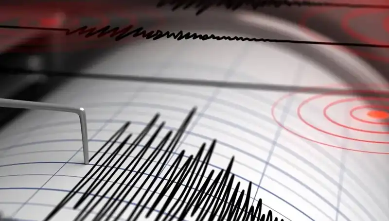 Manisa'da 4 Büyüklüğünde Deprem: Halk Telaş İçinde Ne Oluyor?
