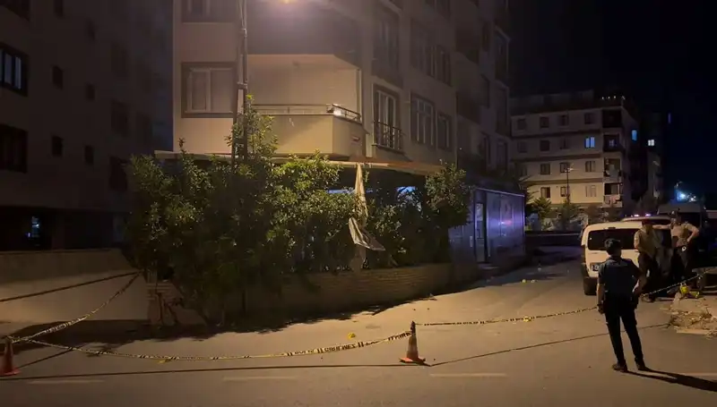 İstanbul'da Kafeye Yapılan Silahlı Saldırı: Olay Anı ve Sonrası