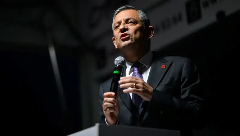 Özgür Özel'den Emekli İkramiyesi Açıklaması: Hükümete Sert Tepki Gösterdi