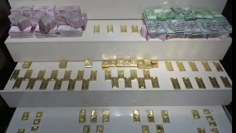 Van Havalimanı’nda Kaçak Altın ve Para Baskınında Şok Sayılar!