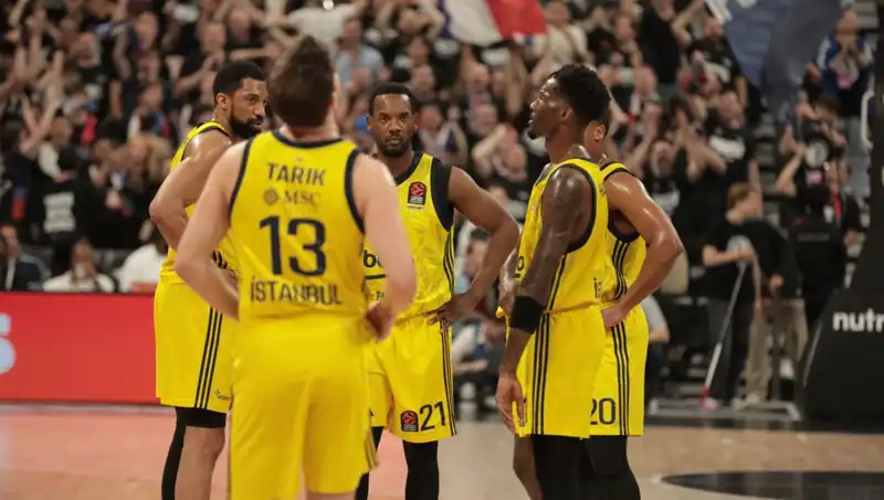 Fenerbahçe, Final Hedefiyle Panathinaikos'u Yenmek İçin Sahaya Çıkıyor