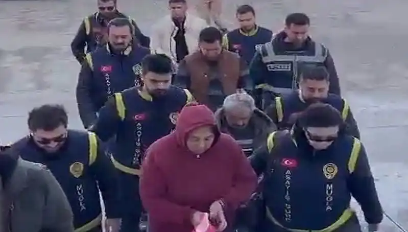 7 Yıl Sonra Ortaya Çıkan Korkunç Gerçek: Bebek Cesedi ve Çikolata Poşeti