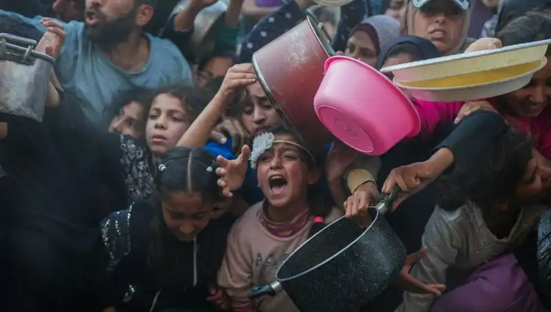 Gazze'de Açlık Krizi: Un Stokları Tükendi, İnsanlar Tehlike Altında