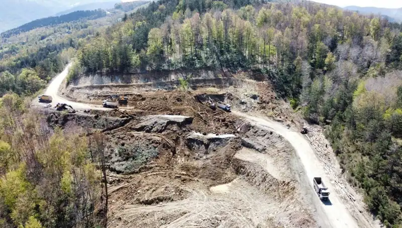 Kastamonu-Çatalzeytin Karayolunda Heyelan: Çalışmalar Başladı