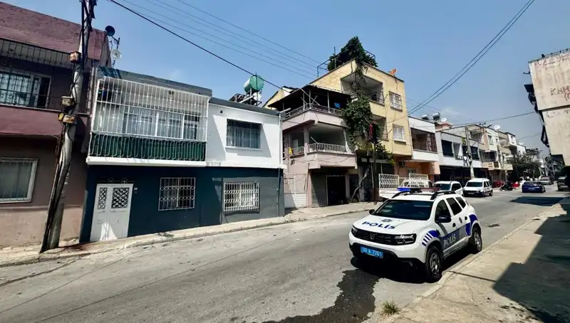 Silah Sesleri Sonrası Gelip Yıkılan Ekipler Anne Kızın Cesetlerine Ulaştı
