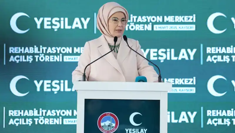 Emine Erdoğan'dan Bağımlılıkla Mücadeleye Destek: Altın Değerinde Mesajlar