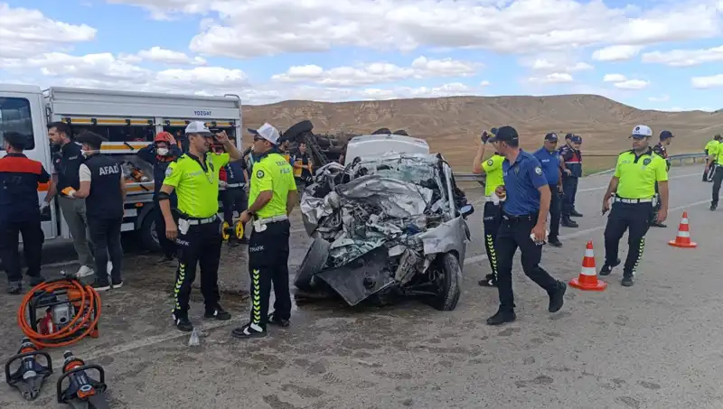 Yozgat'ta Feci Kaza: 3 Kişi Hayatını Kaybetti, 2 Kişi Yaralı