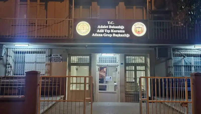 Sokak Ortasında Vurulmuş Halde Bulunan Genç, Polis Araştırmalarına Odaklandı