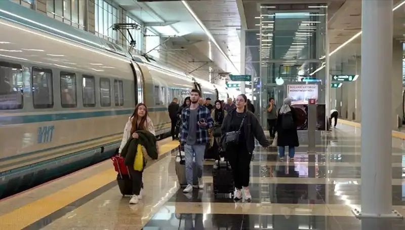 YHT’lerde Ek Seferler Başladı: Seyahat Planlarınızı Yenileyin!
