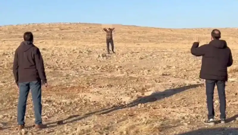 Jandarma ve MİT'ten Tarihi Bir Operasyon: Terörist Sabotajcı Teslim oldu